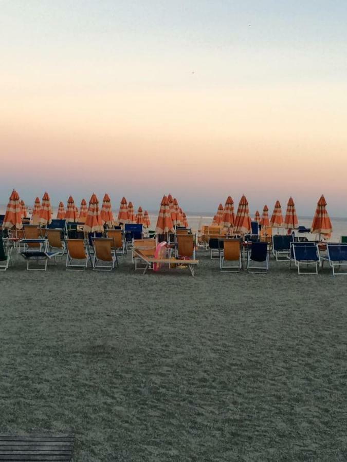 Appartamento Jolie - Vicino Alle Spiagge Con Ac Монтероссо-аль-Маре Екстер'єр фото
